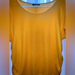 Women’s yellow top/shirt